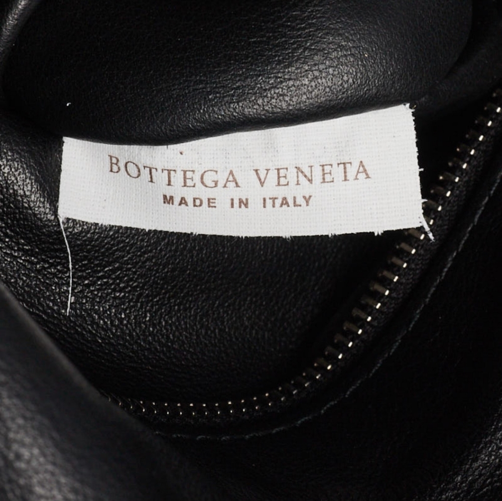Bottega Veneta Black Lambskin Leather - Picture 4 of 4